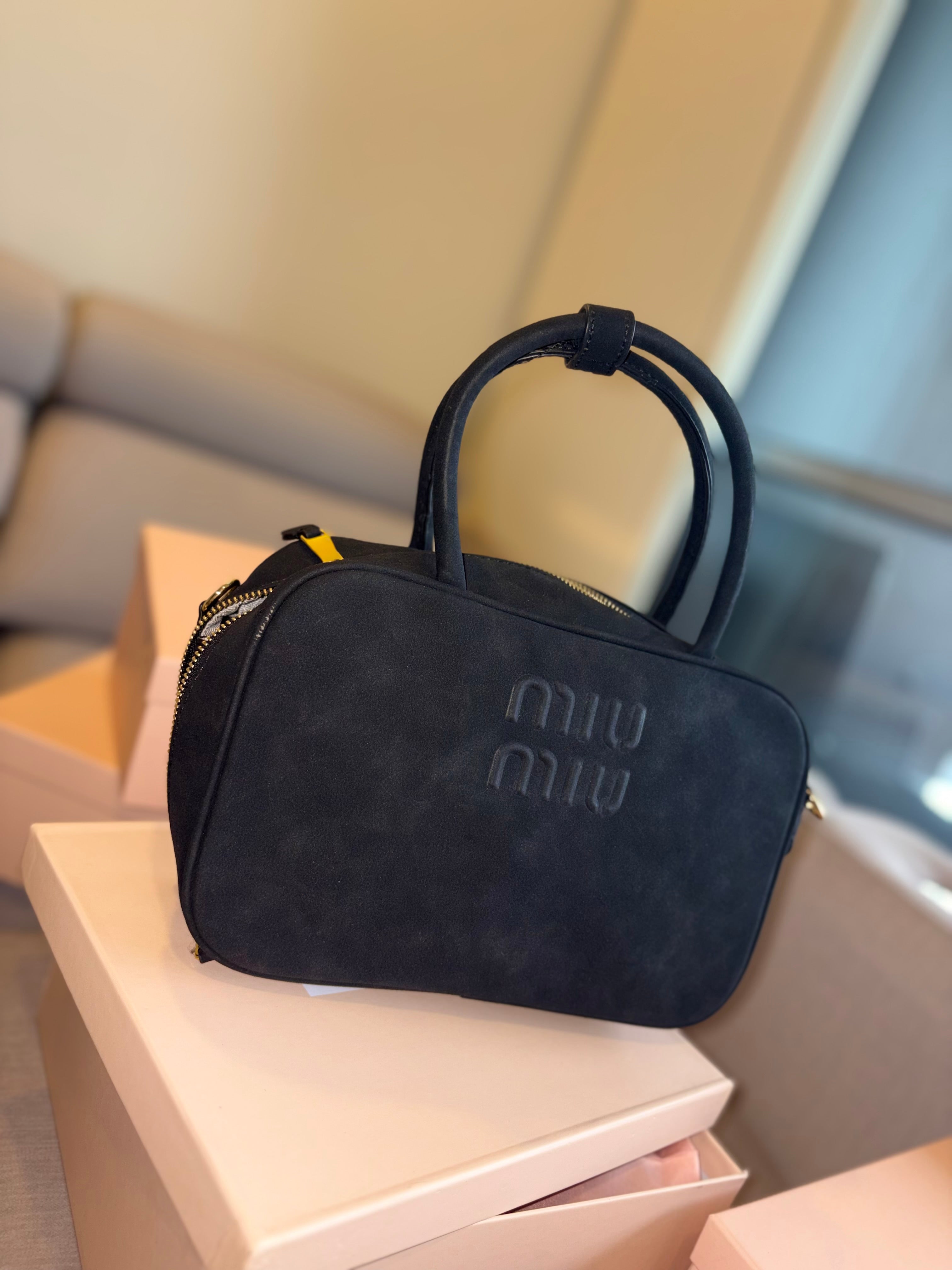 Cartera miu miu